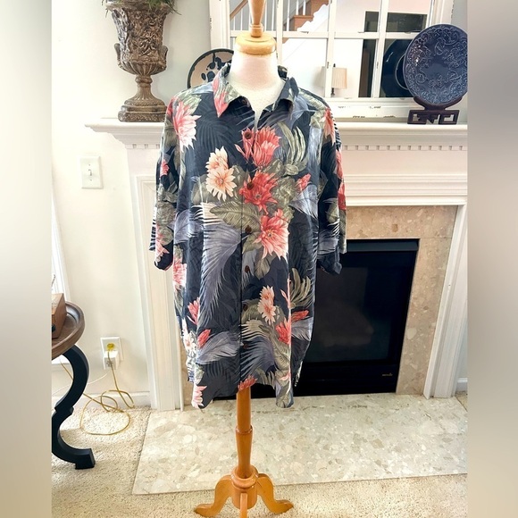 Other - Tommy Bahama Floral Button-Up Shirt
